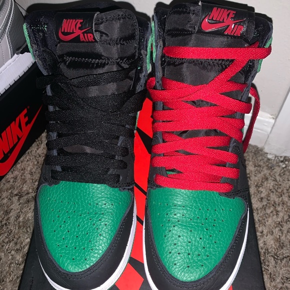Jordan 1 Pine Green 2.0 - Picture 2 of 4